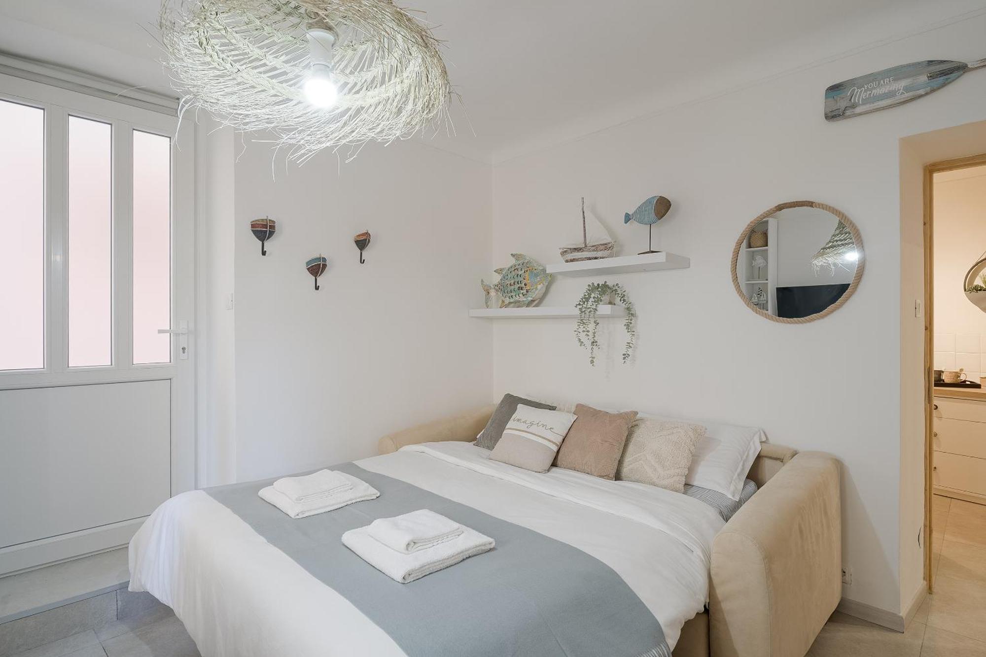 Azurea Home Central & Roomy Flat Санремо Экстерьер фото